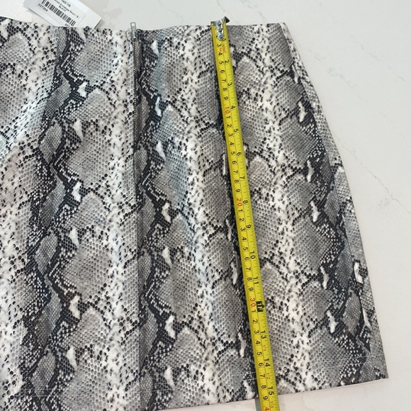 Fab’rik faux snake skin skirt. NWT - Picture 7 of 8